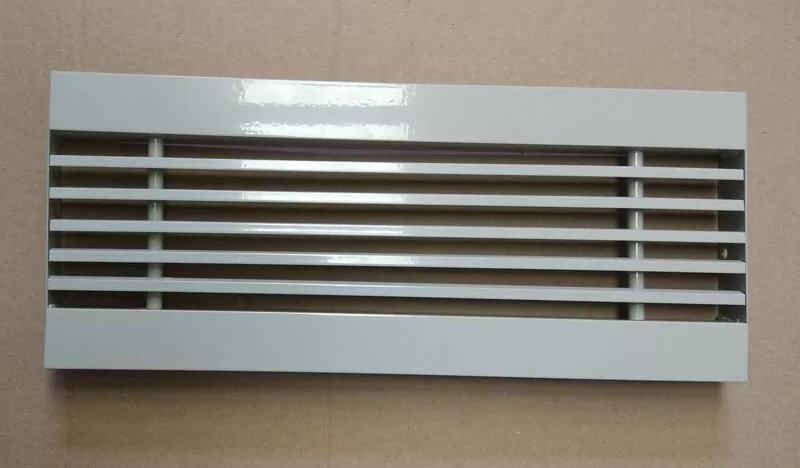 картинка Однорядная вентиляционная решетка УОР22 595х95h RAL9016