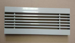 Однорядная вентиляционная решетка УОР22 595х95h RAL9016 купить